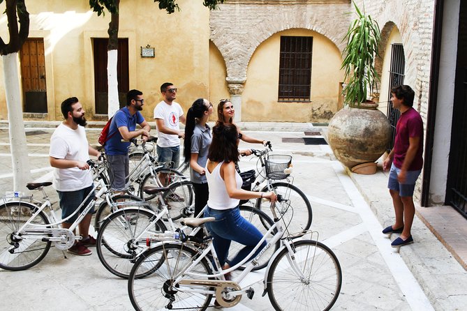 12 o'Clock - Bike & Tapas Tour Seville - The Alcázar exterior and the river gateway