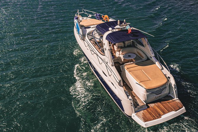 Afternoon yacht charter in lagos with drinks, tapas, paddle boards and kayak - Choosing a quiet bay or lagoon