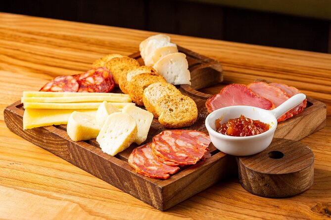 Albufeira Food Experience: Land & Sea Tapas w/ Wines - Guides and the feel of the group