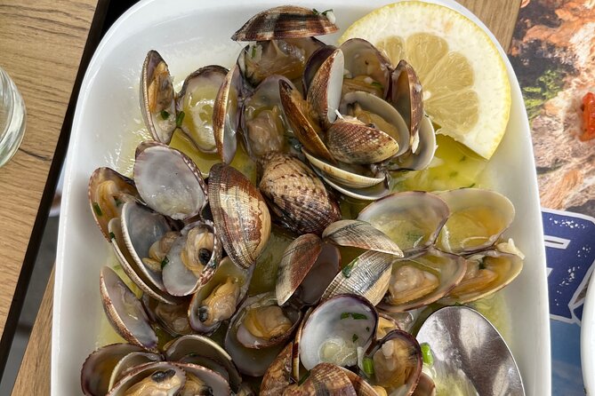 Albufeira Food Experience: Land & Sea Tapas w/ Wines - Who will enjoy this experience most?