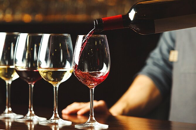 Albufeira Food Experience: Land & Sea Tapas w/ Wines - The first glass of Portuguese wine