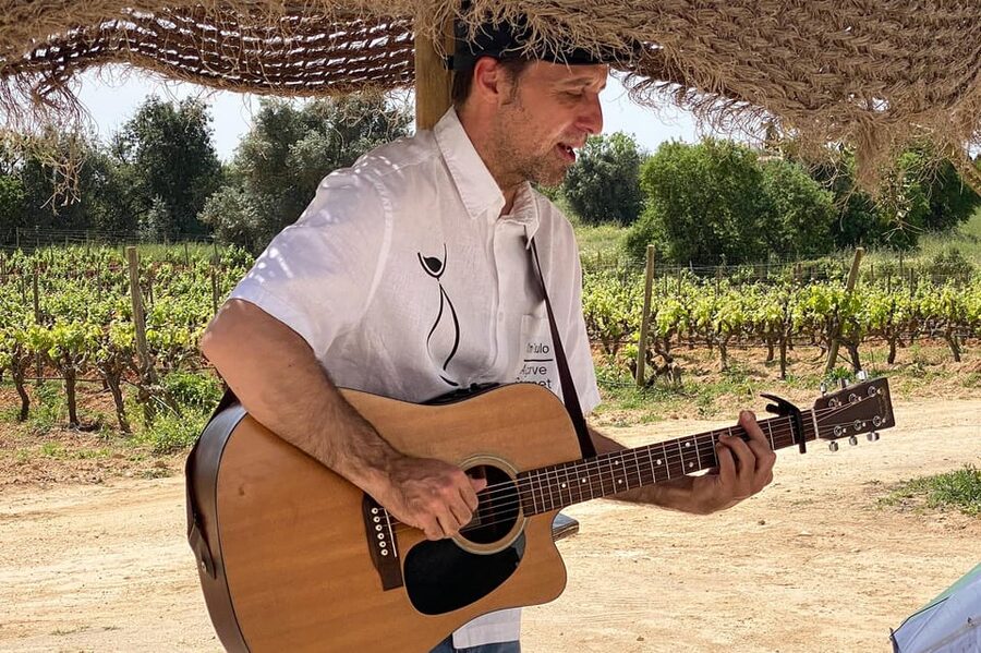 Albufeira/Porches/Vilamoura: Wine Tasting with Tapas & Music - The 80-minute tasting, tapas, and music