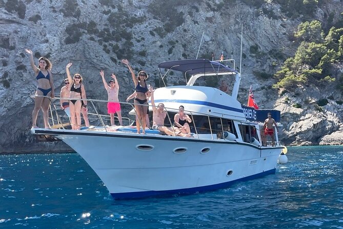 Alcudia 3hr Sunset Trip with Drinks, Tapas, SUP & Snorkel - Why this sunset cruise works so well