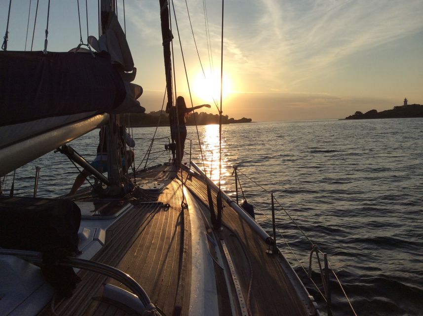 Alcudia: Sailing Yacht Excursion with Wine & Tapas - Should you book the Alcudia sailing yacht excursion?
