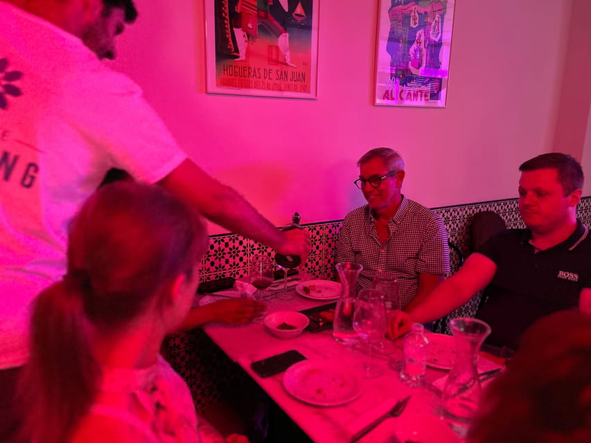 Alicante Best Wine Tasting & Tapas Club - Five glasses that tell Alicante’s story