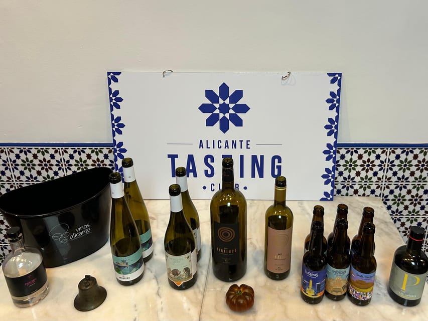 Alicante Best Wine Tasting & Tapas Club - A cozy Alicante setting, with a social feel