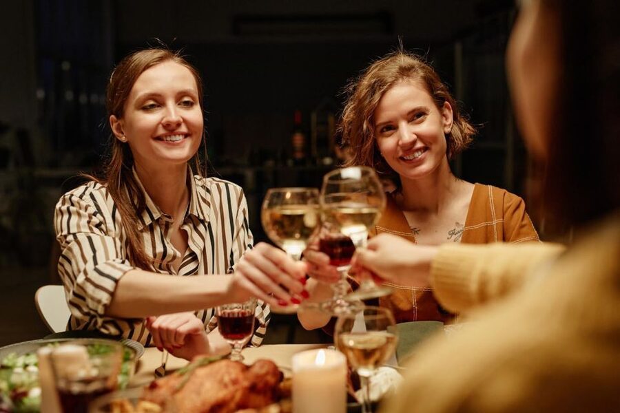 Alicante: Food Walking Tour with Wine Tasting and Tapas - Why this food walk works in Alicante