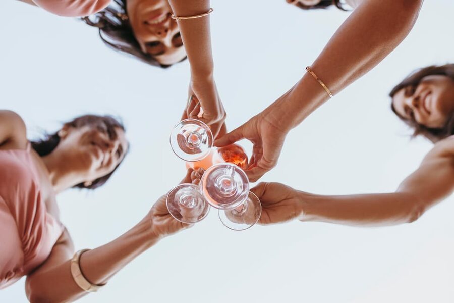 Alicante: Food Walking Tour with Wine Tasting and Tapas - Plaça de Quijano adds another local bar