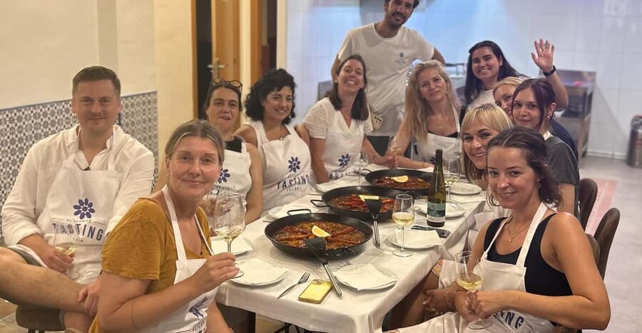 Alicante Paella Cooking Class, Tapas, Drinks and Market - Timing, Group Size, and Practical Details