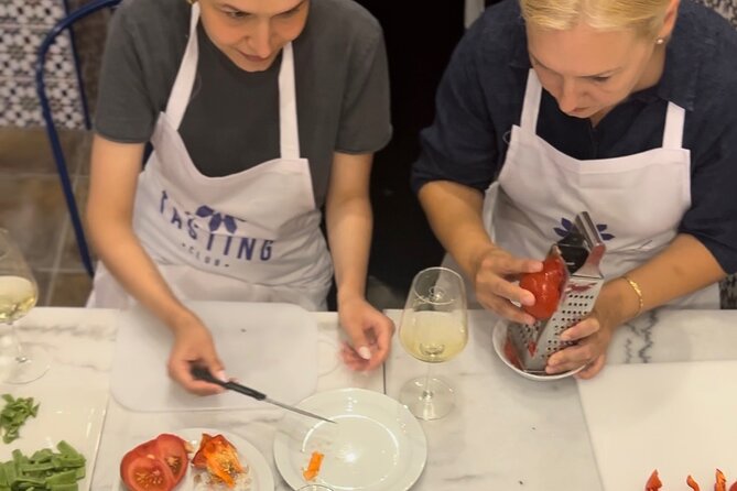 Alicante Paella Cooking Class, Tapas, Drinks and Marketplace - Who will enjoy this Alicante class