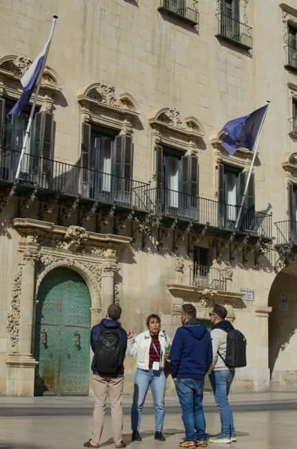 All of Alicante with the Castle, Market, and Tapas. Small group, max 6 people - Morning market or afternoon tapas crawl