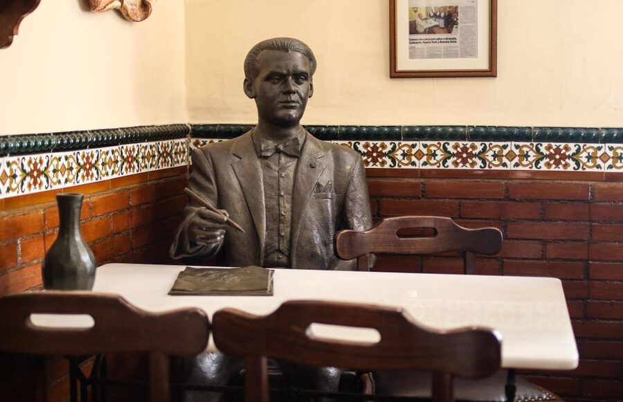 Authentic Flamenco Show & Tapas Tour in Granada - Useful details for planning your night