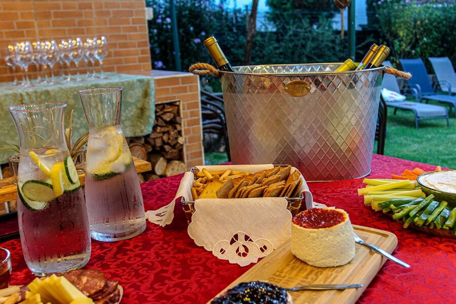 Azores: Volcanic Wine and Tapas Tasting Party - Why volcanic wine gives this evening its character