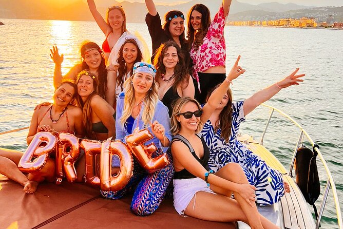 Bachelorette party, boat party in Salerno with aperitif and tapas - A four-hour bachelorette party with real sea time