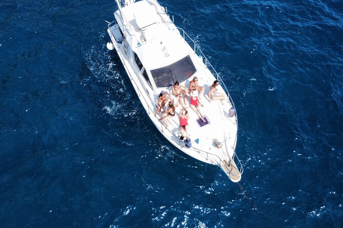 Bachelorette party, boat party in Salerno with aperitif and tapas - Leaving Salerno for Cetara and Erchie