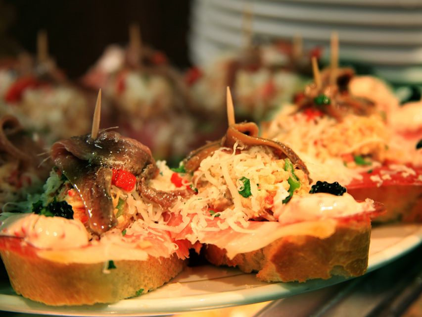Barcelona: 4-Hour Tapas Evening Tour and Flamenco Show - What the 3 to 4 tapas actually mean