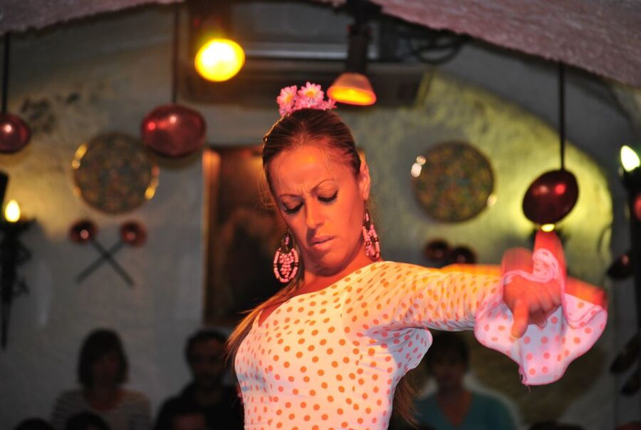 Barcelona: City Tour & Flamenco Show with Wine & Tapas - Santa Maria del Mar, the Born’s great church