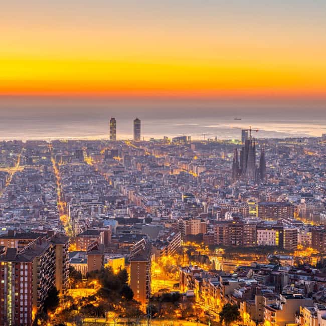 Barcelona: El Born Tapas Tour and Sailing Cruise - Key points at a glance