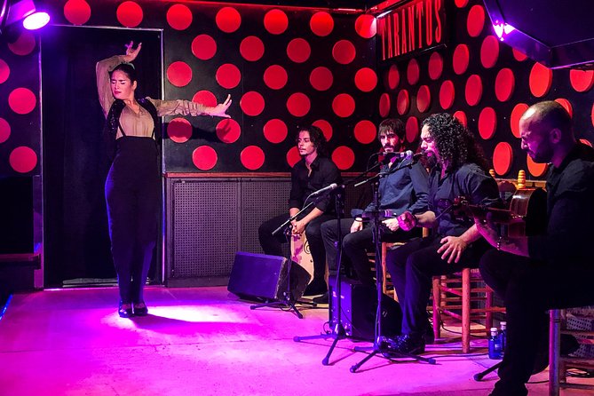 Barcelona Evening Tour, Flamenco Show & Tapas - Tapas and drinks after the show