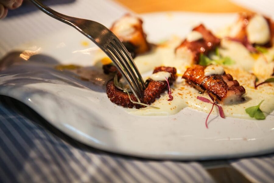 Barcelona: Food & Market Tapas Tour - Is $93 a fair price for three hours?