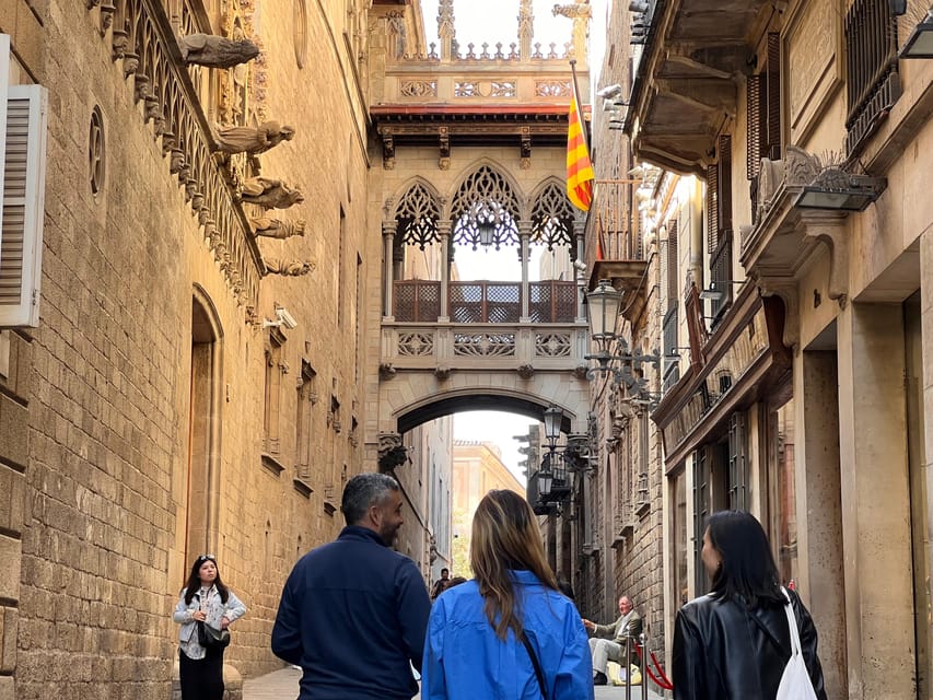 Barcelona: Gothic Quarter Guided Tour with Flamenco & Tapas - Tapas beneath the arcades of Plaça Reial