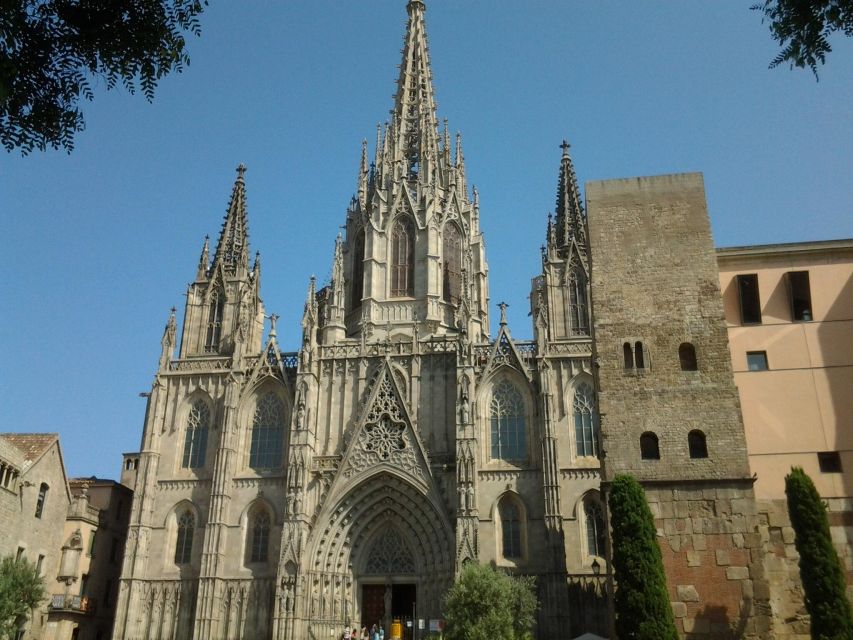 Barcelona: Gothic Quarter Legends Walking Tour with Tapas - Is $53 a Fair Price?