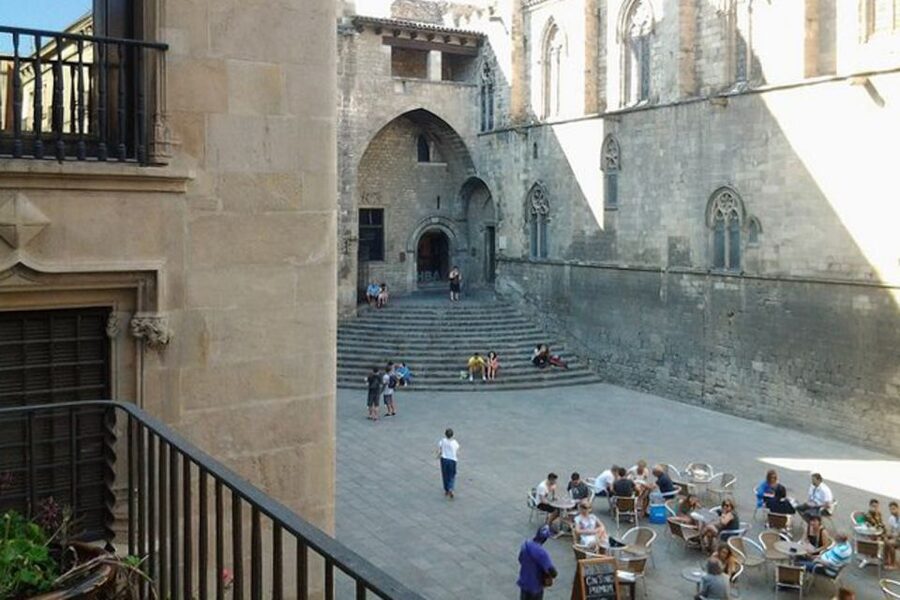 Barcelona: Gothic Quarter Legends Walking Tour with Tapas - From Ancient Barcino to Medieval Barcelona