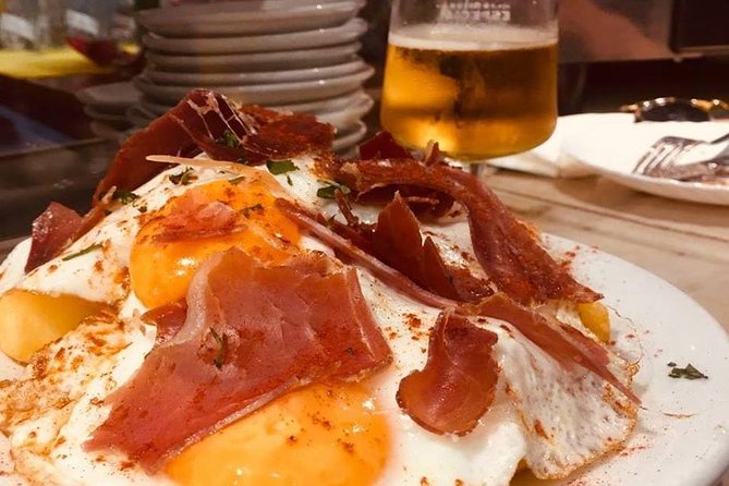 Barcelona Gothic Quarter VIP Tapas & Wine Tour - Sant Jaume, Sant Just, and the Jewish Quarter