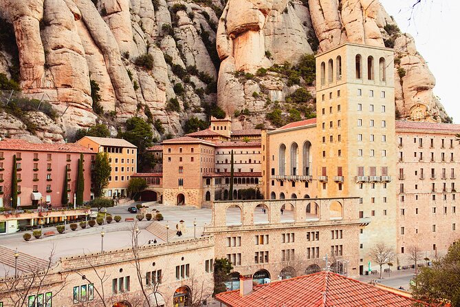Barcelona : Gothic, Tapas, Churros & Vermouth - A food tour that also explains old Barcelona