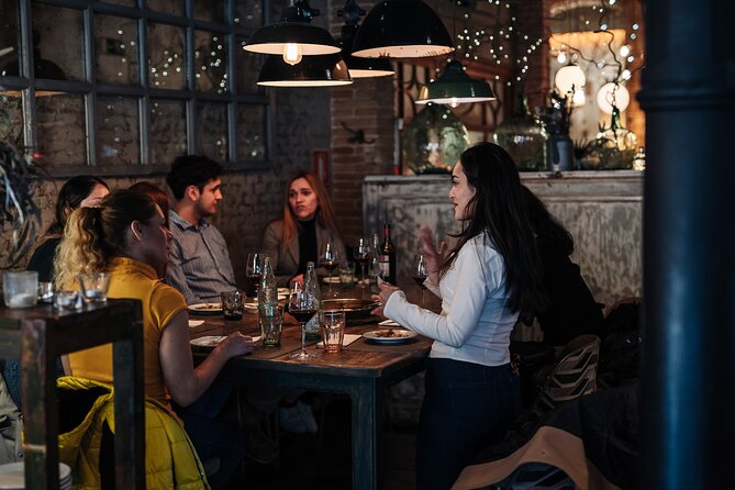 Barcelona: Guided Food Walking Tour with Tapas and Wine - El Born and the pintxos stop