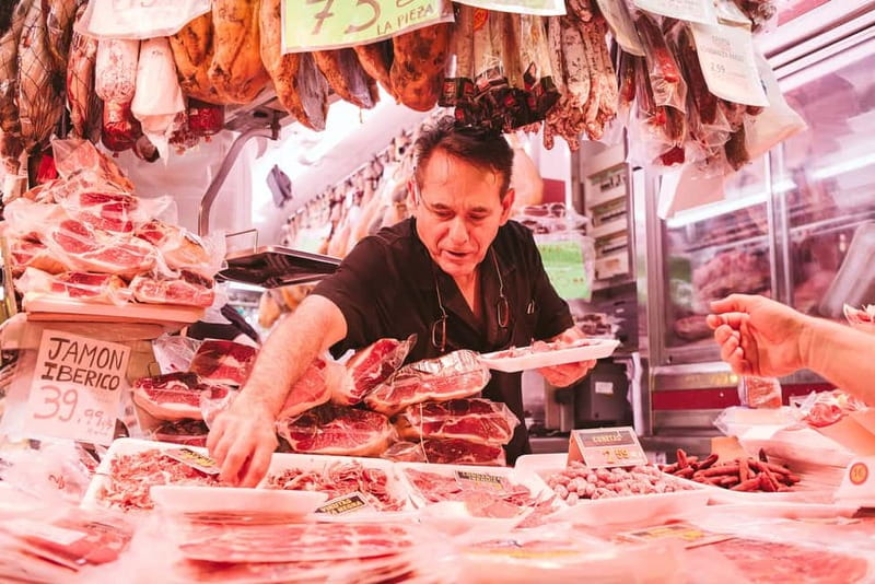 Barcelona: Hidden Markets, Tapas & Paella Food Tour - Dietary needs, walking and group size