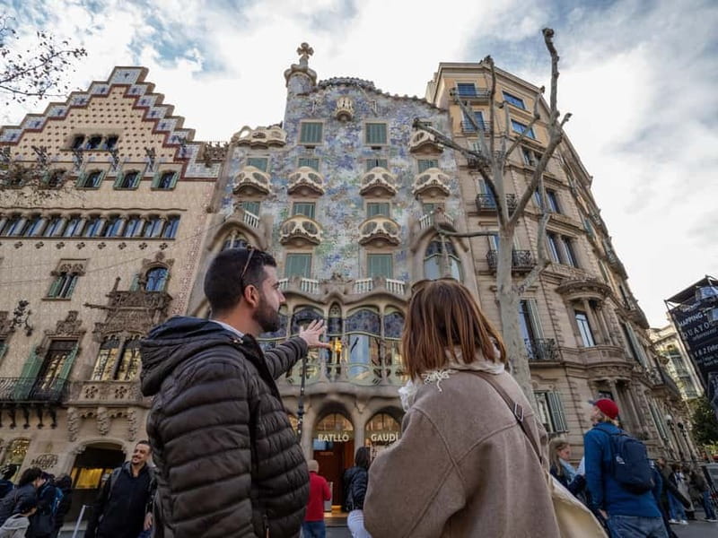 Barcelona in 1 Day: Sagrada Familia, Park Guell, Mila, tapas - Who will get the most from this Barcelona tour