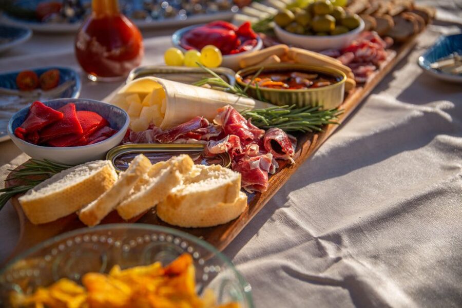 Barcelona: Local Tapas and Drinks Sailing Adventure Tour - What you actually eat on board