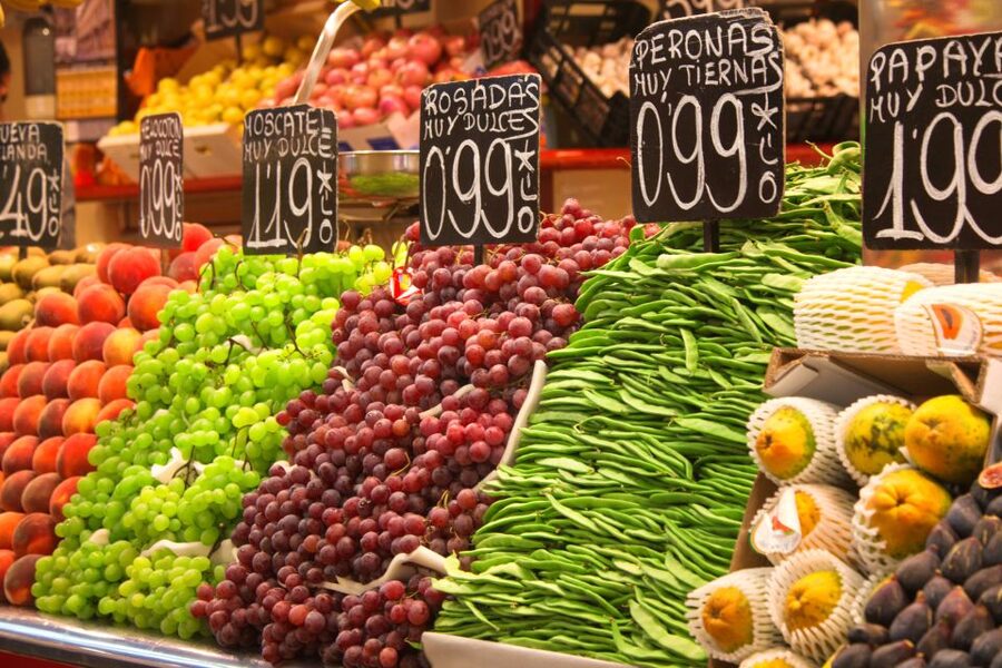 Barcelona: Market, Tasty Tapas/Food and Gothic History Tour - Jamón, Manchego, cava, and a sweet finish