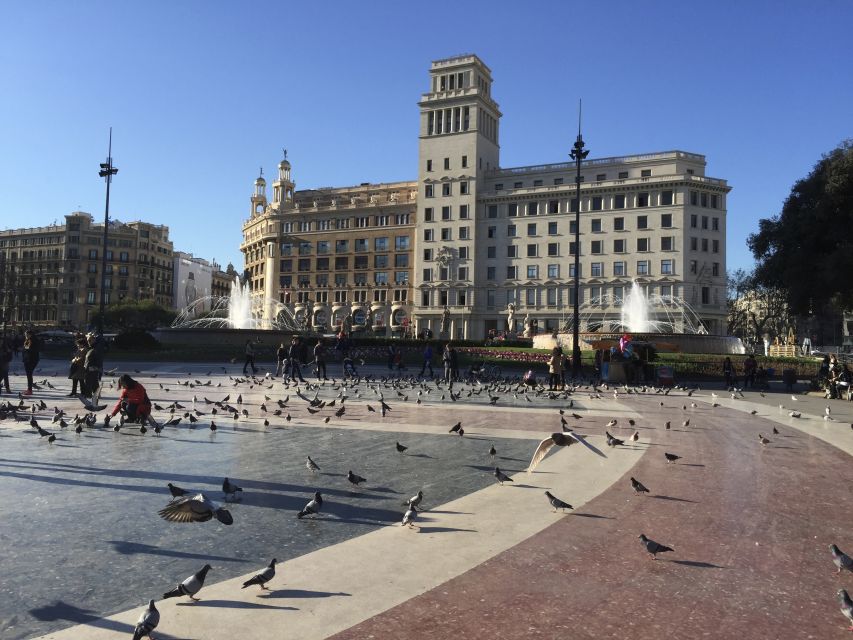 Barcelona: Market, Tasty Tapas/Food and Gothic History Tour - Walking through Roman and Gothic Barcelona