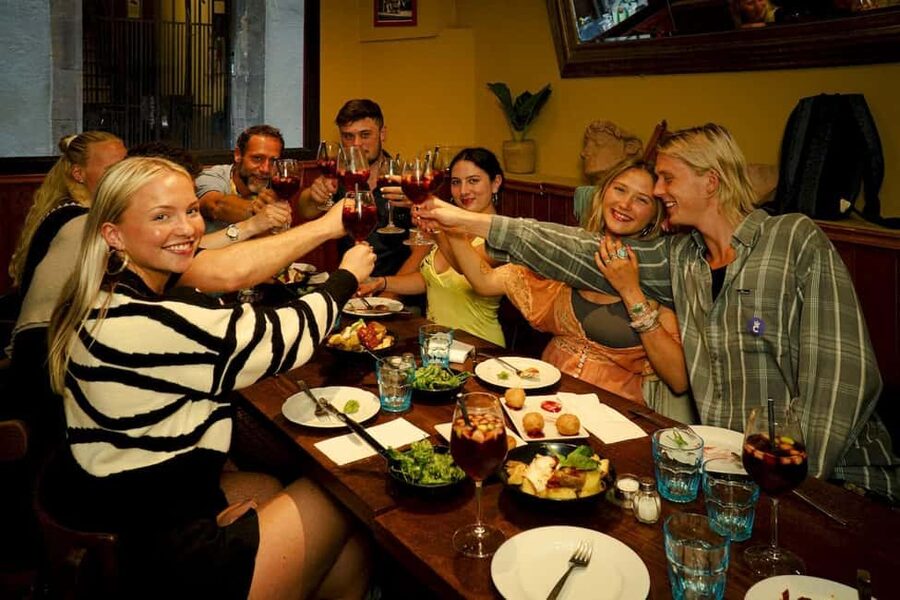 Barcelona: Old City Hidden Gems, Tapas, & Drinks Guided Tour - What the four stops mean for your evening