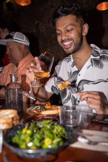 Barcelona Old Town Tapas Night: Hidden Bars, Cava & Vermut - Key points to know before booking