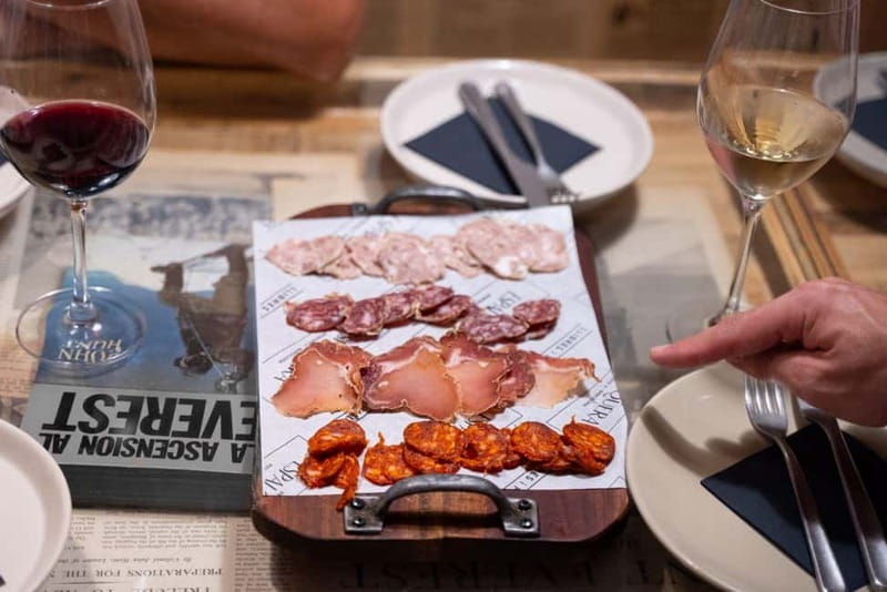 Barcelona Old Town Tapas Night: Hidden Bars, Cava & Vermut - The first Gothic Quarter bars