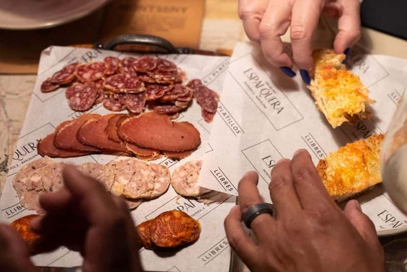 Barcelona Old Town Tapas Night: Hidden Bars, Cava & Vermut - Call de Barcelona and the value of small bars