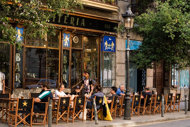 Barcelona Poble Sec Tapas & Wine Tour - What you actually eat and drink
