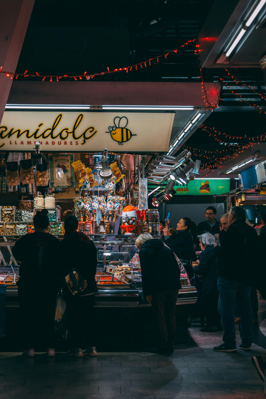 Barcelona private food tour with tailored tapas - The food market option before 13:00
