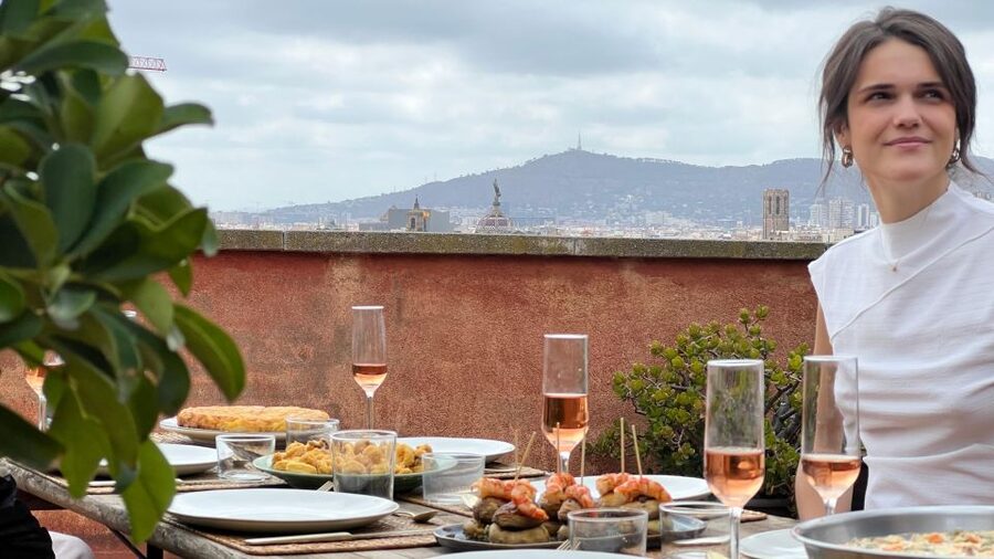 Barcelona: Rooftop Tapas and Sangria Class with a Chef - From kitchen work to a plant-filled rooftop