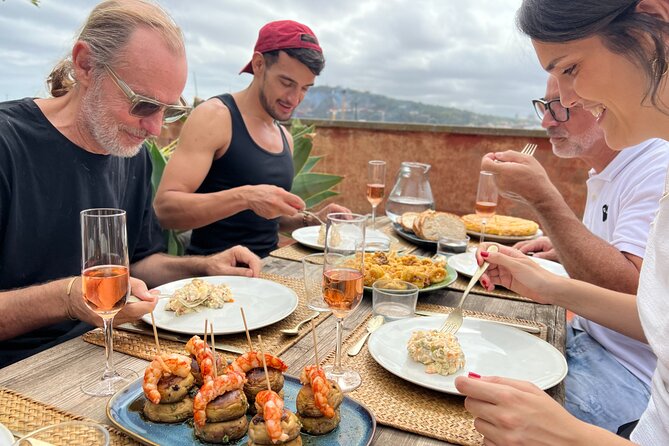 Barcelona: Rooftop Tapas & Sangria class with a Local Chef - Timing and location tips for a smoother afternoon