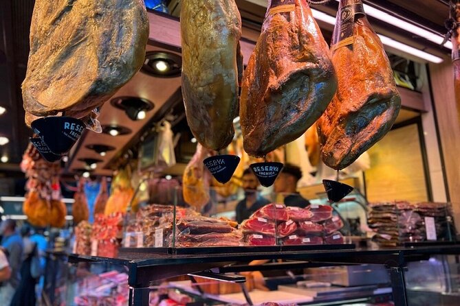 Barcelona´s Lunch or Dinner Tapas Tour: Food, drinks, happiness! - Wine, vermouth, sangria, and sensible pacing