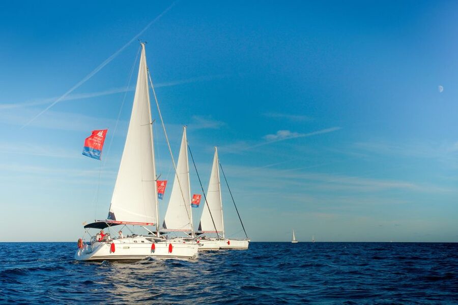 Barcelona: Sailing Tour with Spanish Tapas and Drinks - Who should book this sailing trip?