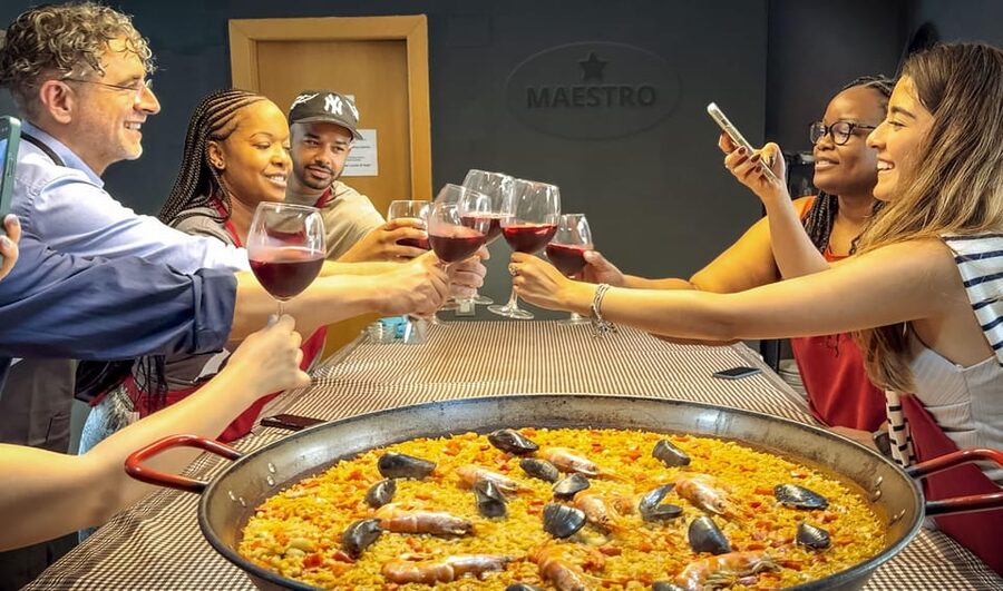 Barcelona: Seafood Paella ★Maestro★ & Tapas & Sangria - Starting in Sarrià, away from the usual route