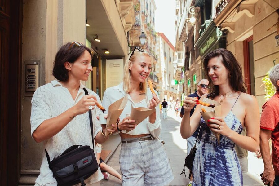Barcelona: Small Group Gothic, Tapas & Churros Tour! - Starting at Plaça Catalunya beside the Hard Rock Café