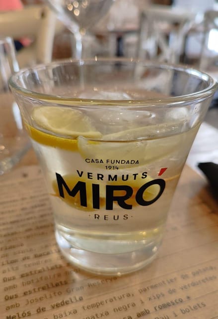 Barcelona: Tapas and Pintxos Tour with Crema Catalana - Starting with tapas, pintxos, and local dining customs