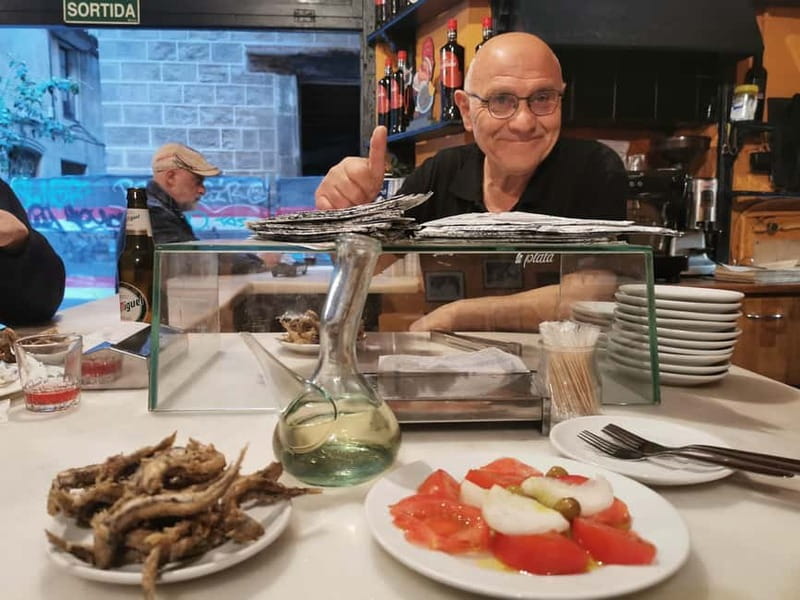 Barcelona: Tapas and Wine at the Hidden Bodegas Experience - Stories between the bites