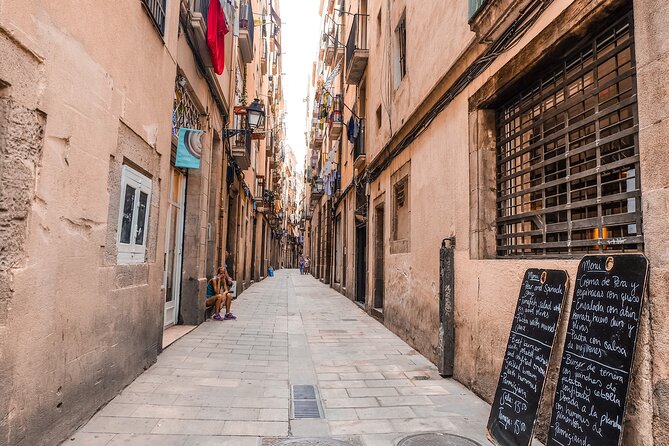 Barcelona Tapas & Pintxos Private Food Tour with Local Expert - Who will get the most from this evening
